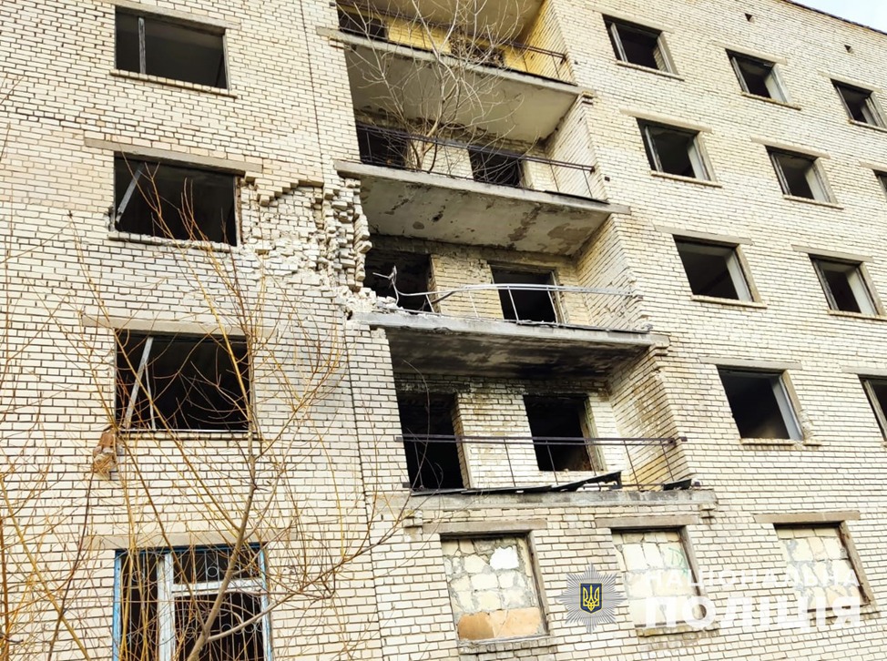 масований обстріл на василівщині: поліцейські зібрали докази збройних злочинів російських військ