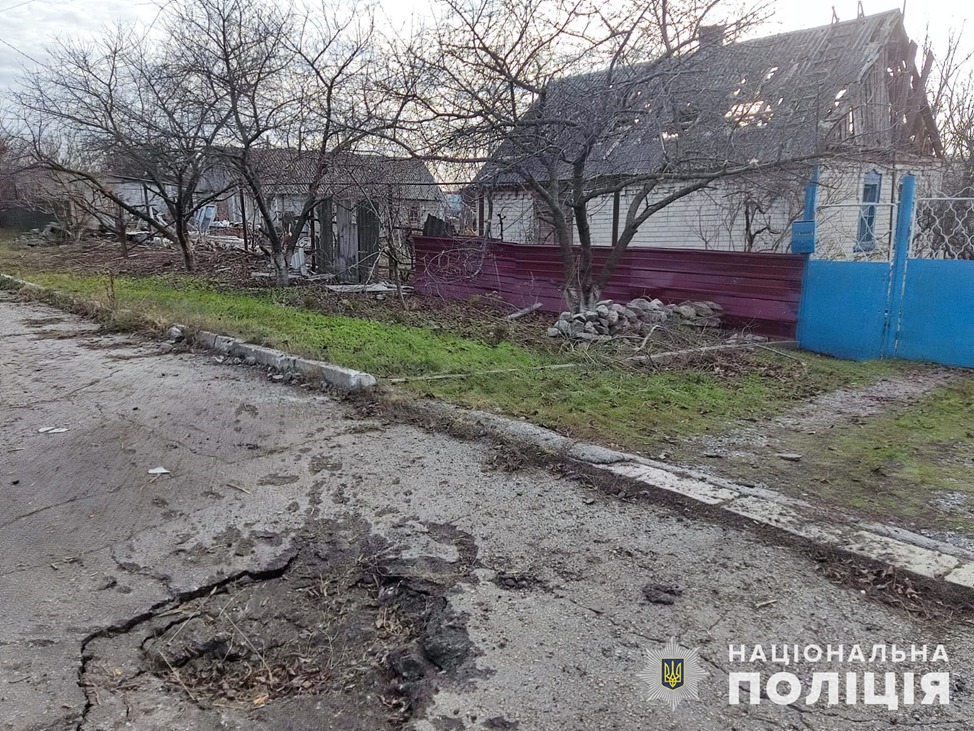 масований обстріл на василівщині: поліцейські зібрали докази збройних злочинів російських військ
