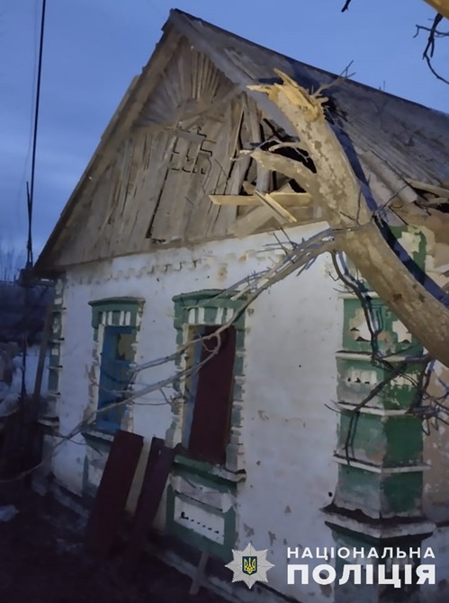 ракетна атака на передмістя запоріжжя: наслідки влучань документує поліція