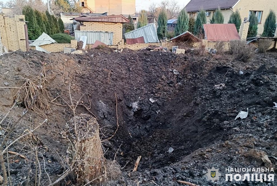 ракетна атака на передмістя запоріжжя: наслідки влучань документує поліція