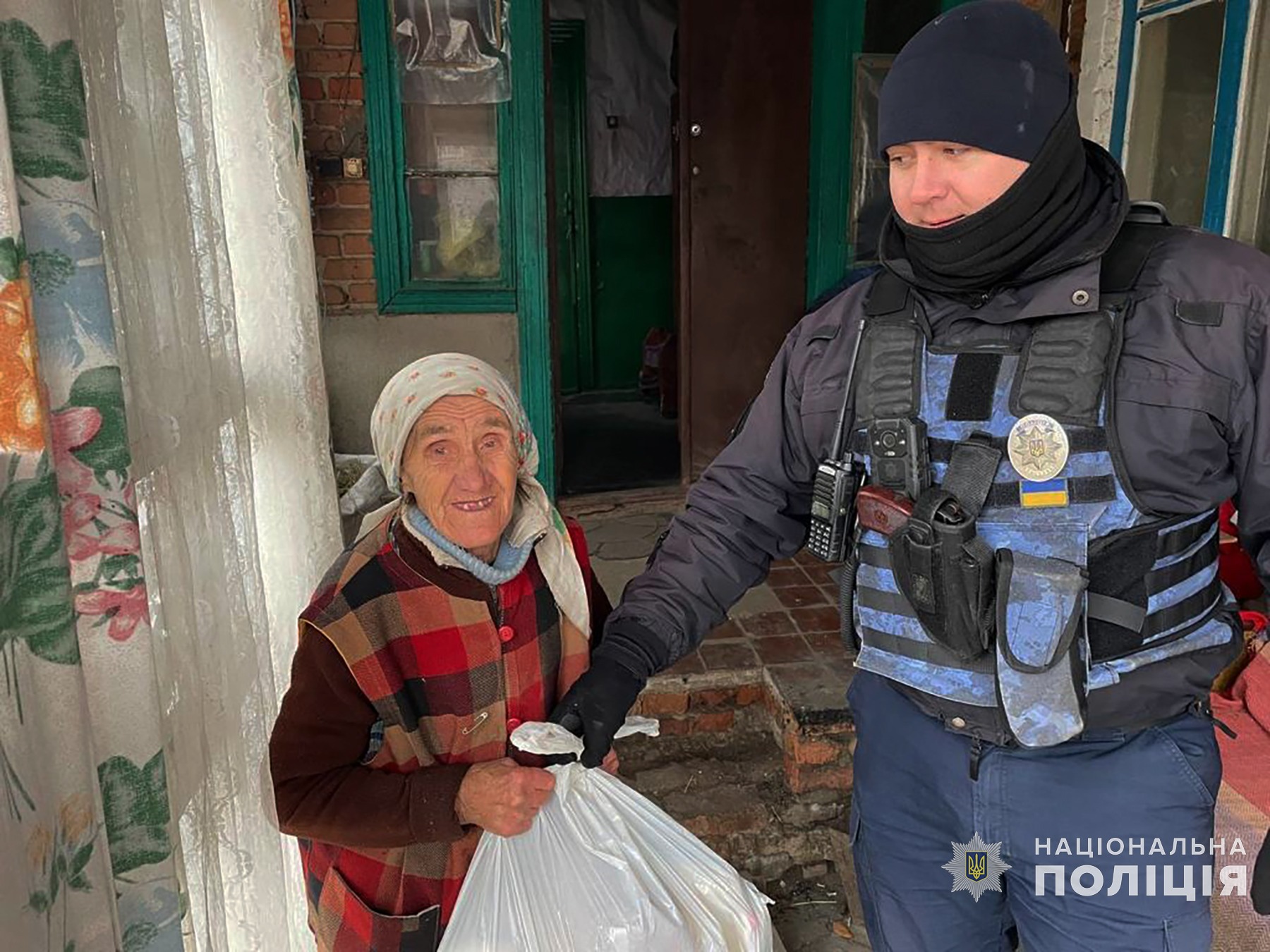 гуляйпільські поги розвезли літнім жителям громади гуманітарну допомогу
