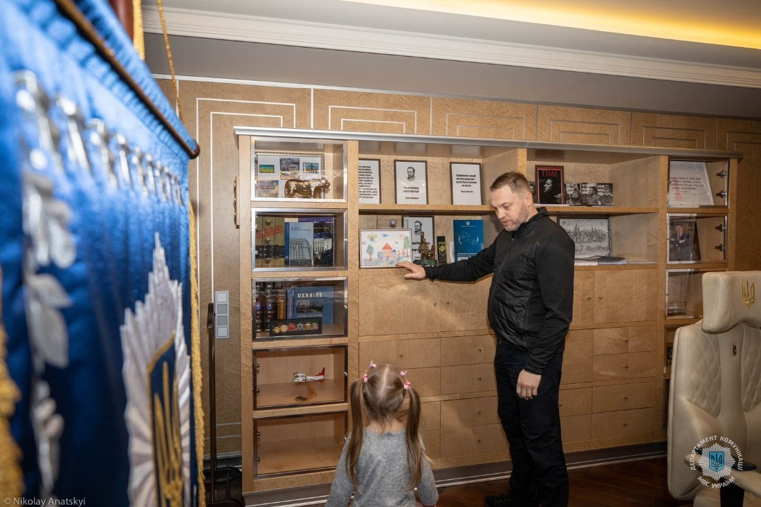 міністерство внутрішніх справ підбило підсумки конкурсу дитячого малюнка на тему «я у безпеці з мвс»