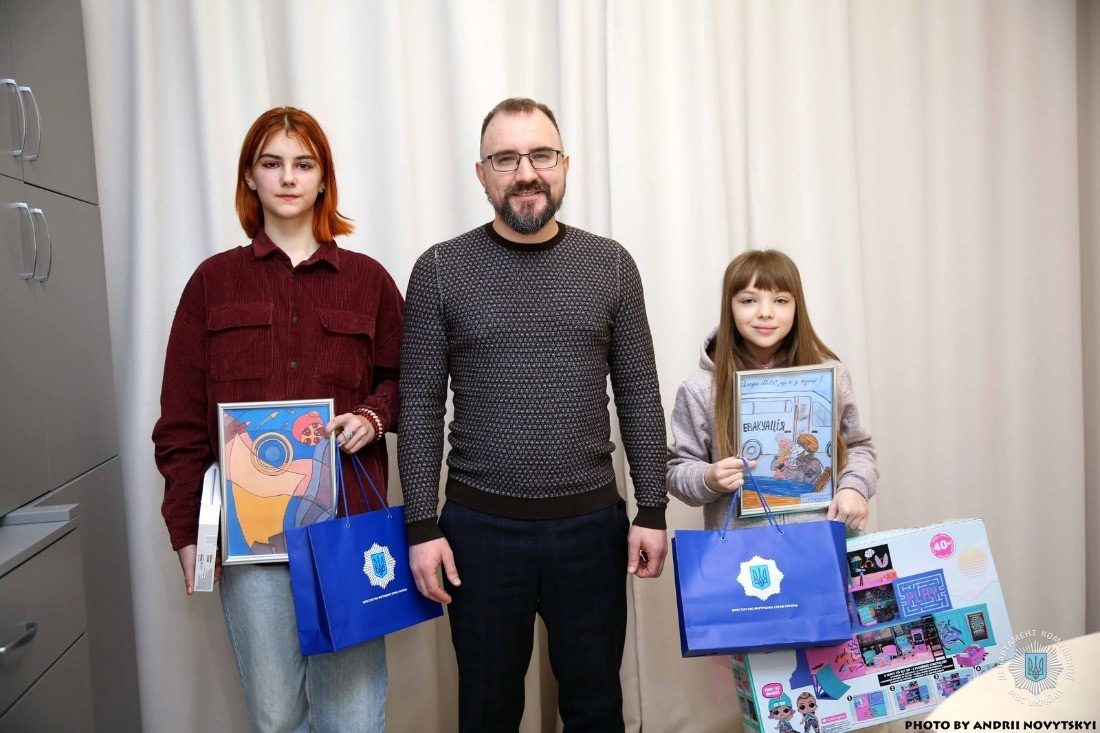 міністерство внутрішніх справ підбило підсумки конкурсу дитячого малюнка на тему «я у безпеці з мвс»