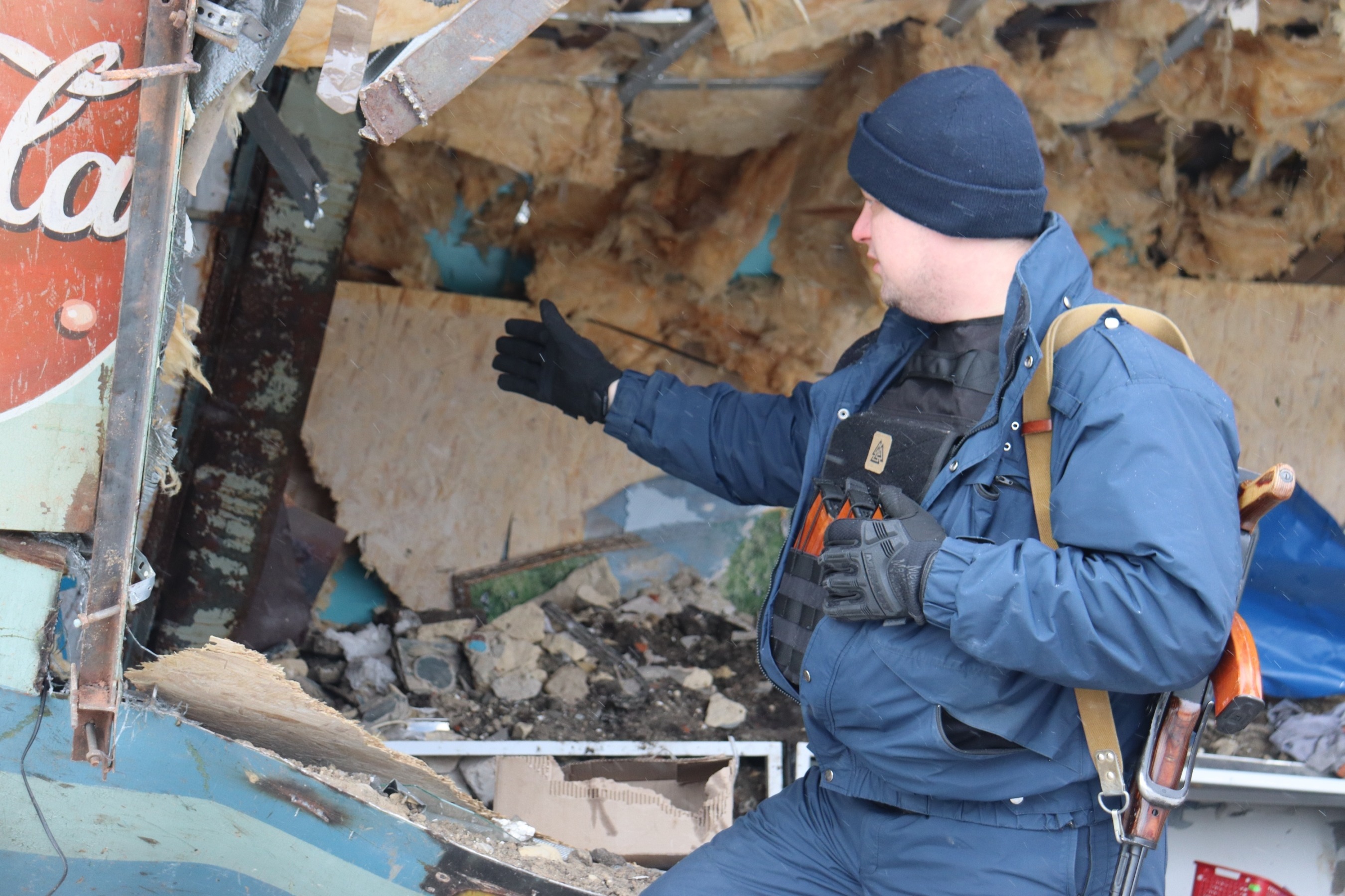 розгрібав голими руками завали – керівник підрозділу поліції на харківщині врятував життя маленької софії