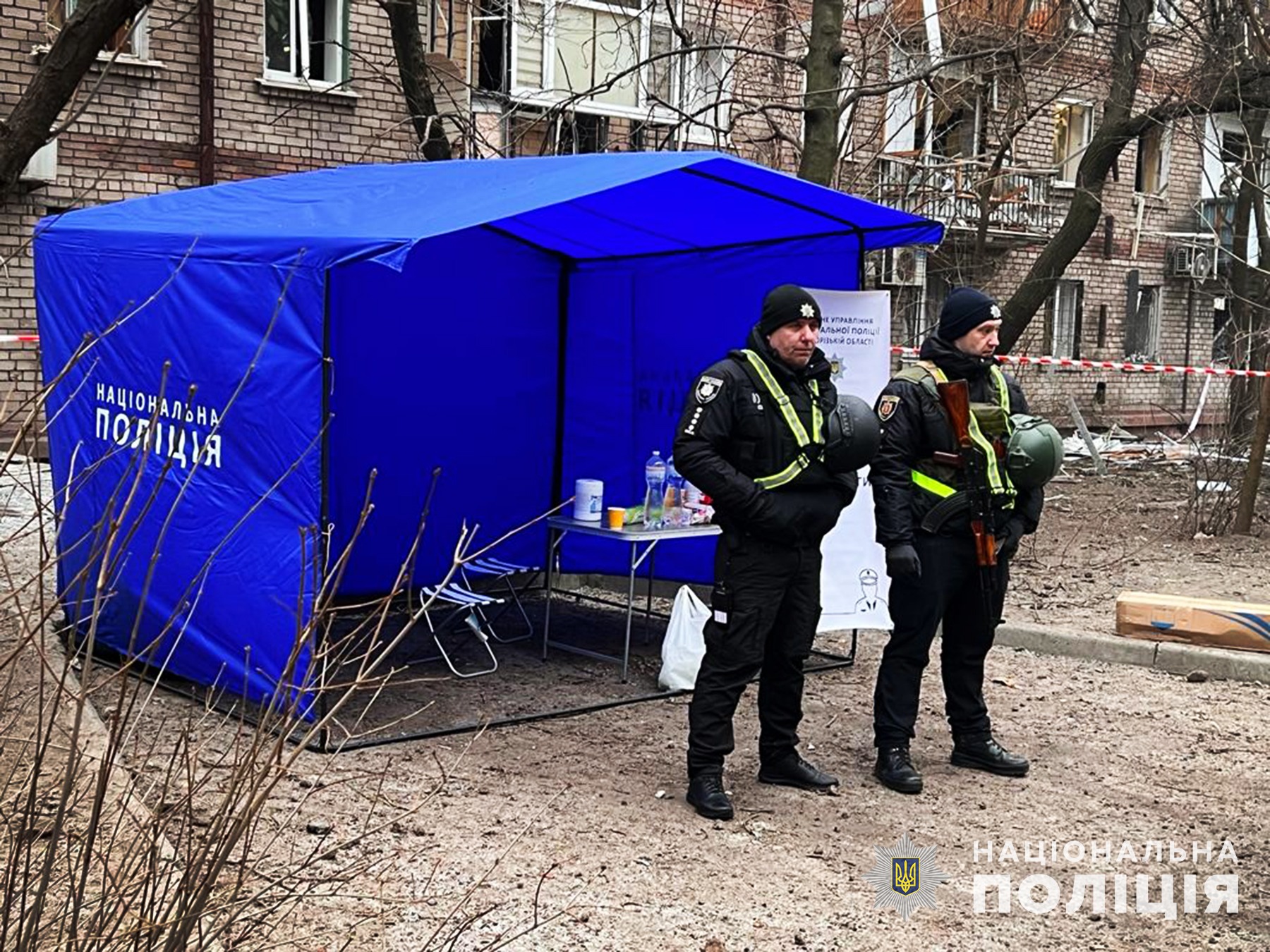 поліція задокументувала наслідки  нічного ракетного удару по запоріжжю