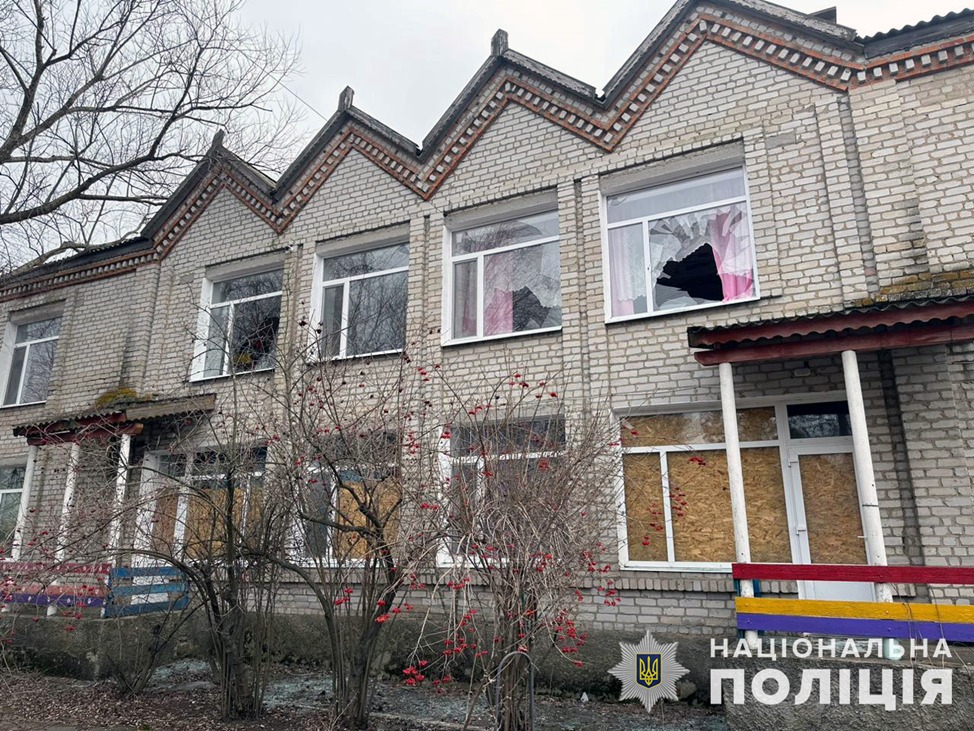 під час ворожої атаки на запоріжжя травмовано людину – поліцейські задокументували наслідки воєнних злочинів