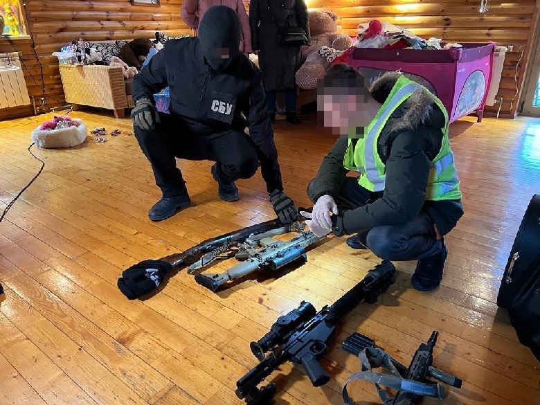 правоохоронці києва викрили злочинну організацію, яка тероризувала і залякувала мешканців столиці