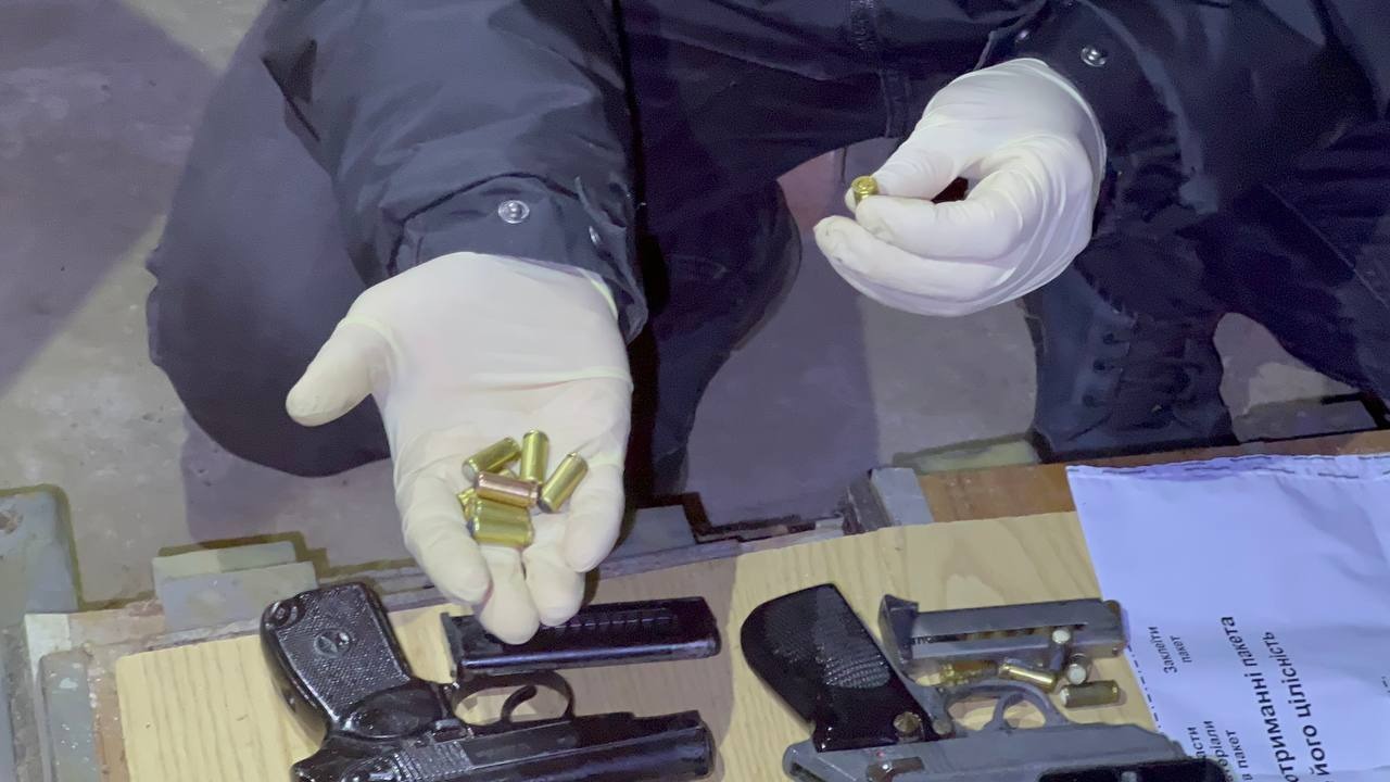 одеські правоохоронці викрили групу осіб, які здійснили розбійний напад на подружню пару