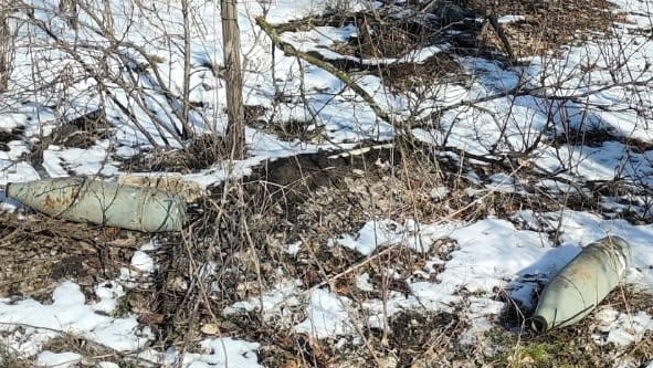 артилерійські снаряди та мінометні міни: вибухотехніки поліції луганщини вилучають вибухонебезпечні предмети