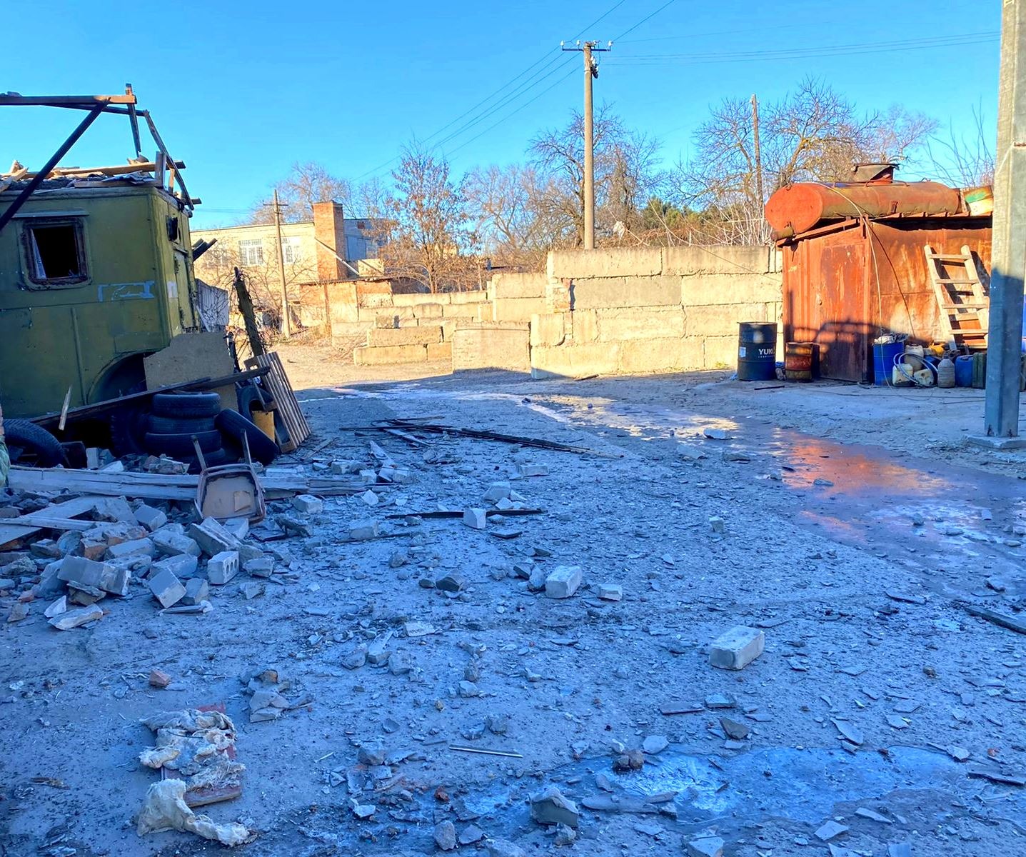 поліція відкрила 28 кримінальних проваджень за фактами воєнних злочинів військовослужбовців рф на херсонщині