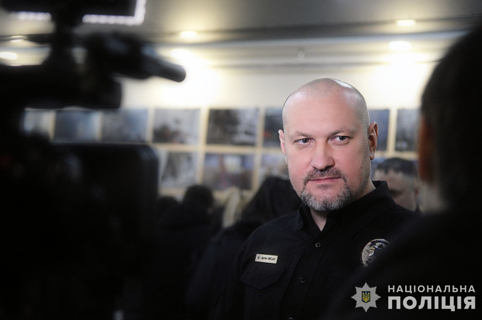 запорізькі поліцейські презентували фотопроєкт «запоріжжя. війна в об’єктиві»