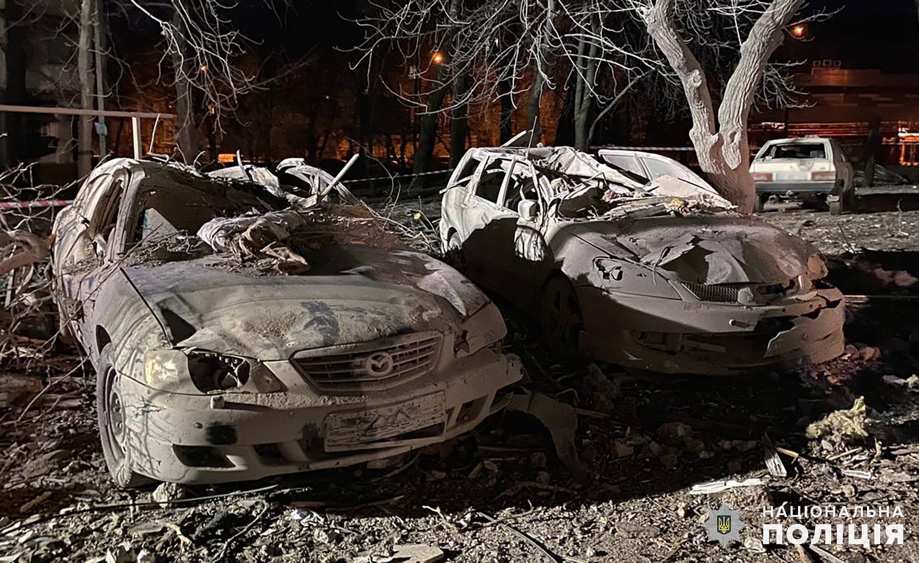 ворог завдав ракетних ударів по запоріжжю, загинули люди – поліція документує наслідки воєнного злочину