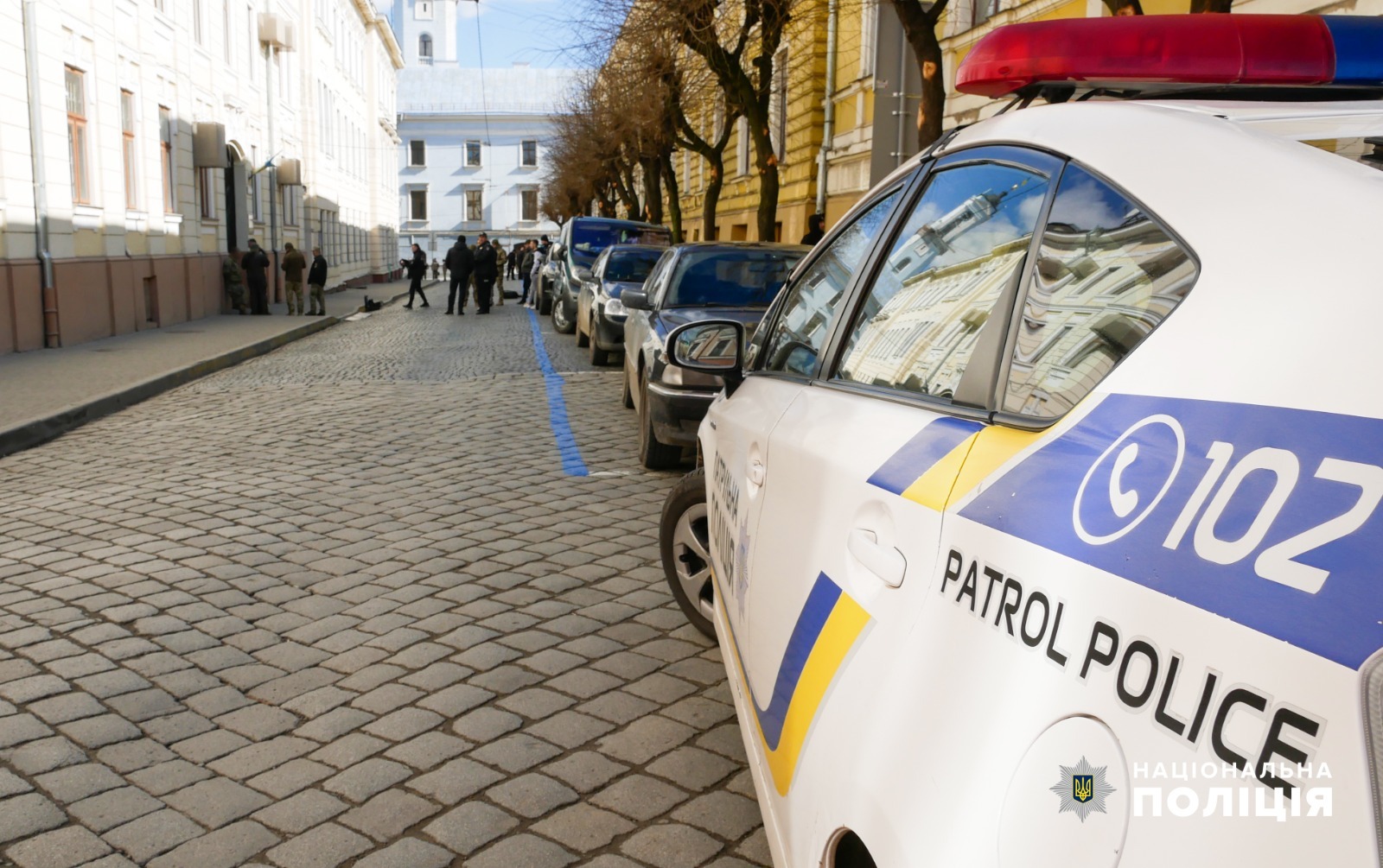 у чернівцях поліцейські затримали чоловіка за незаконне поводження зі зброєю та боєприпасами