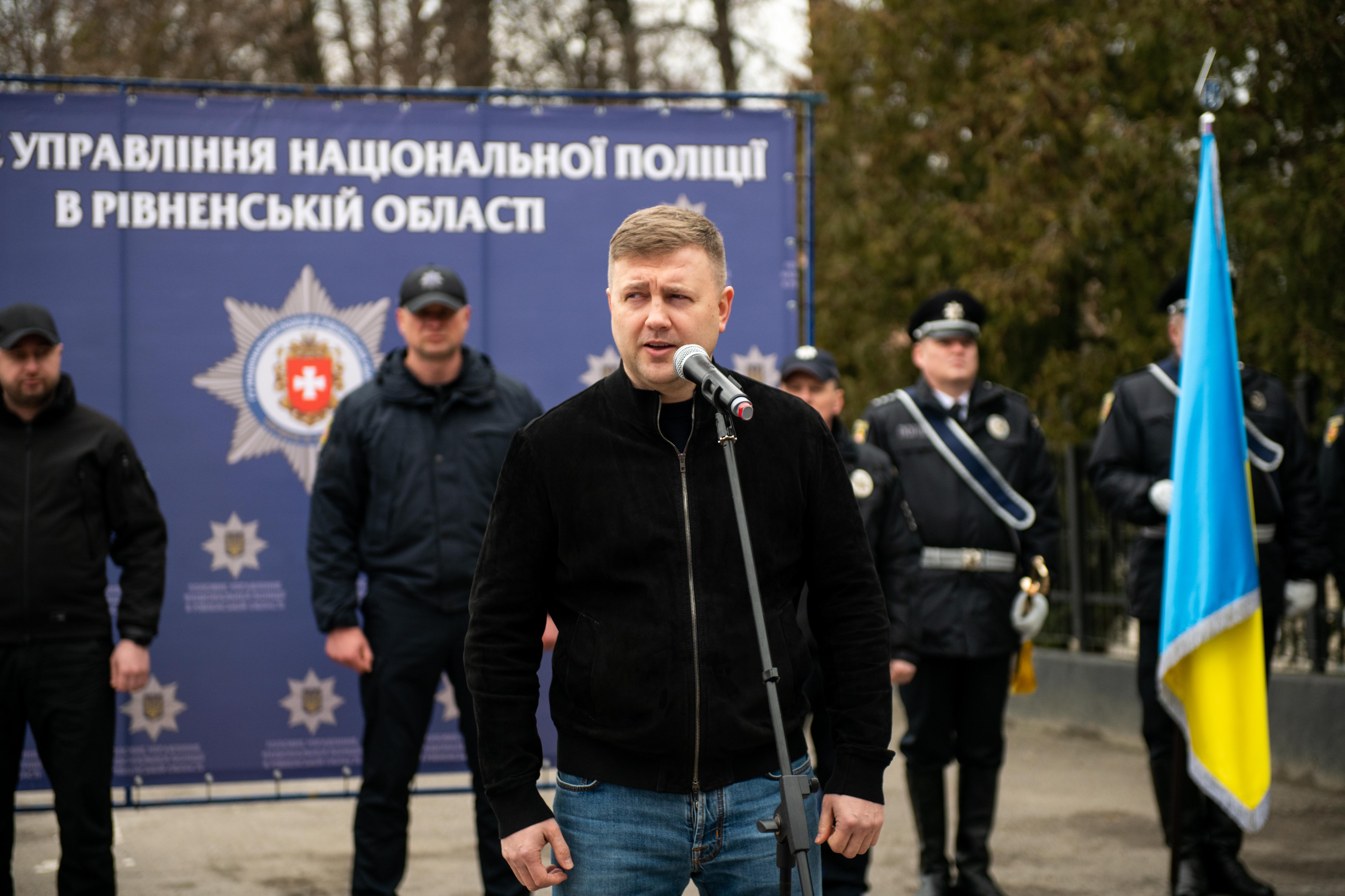 для якісного та оперативного реагування: автопарк поліції рівненщини поповнився 23 службовими автомобілями