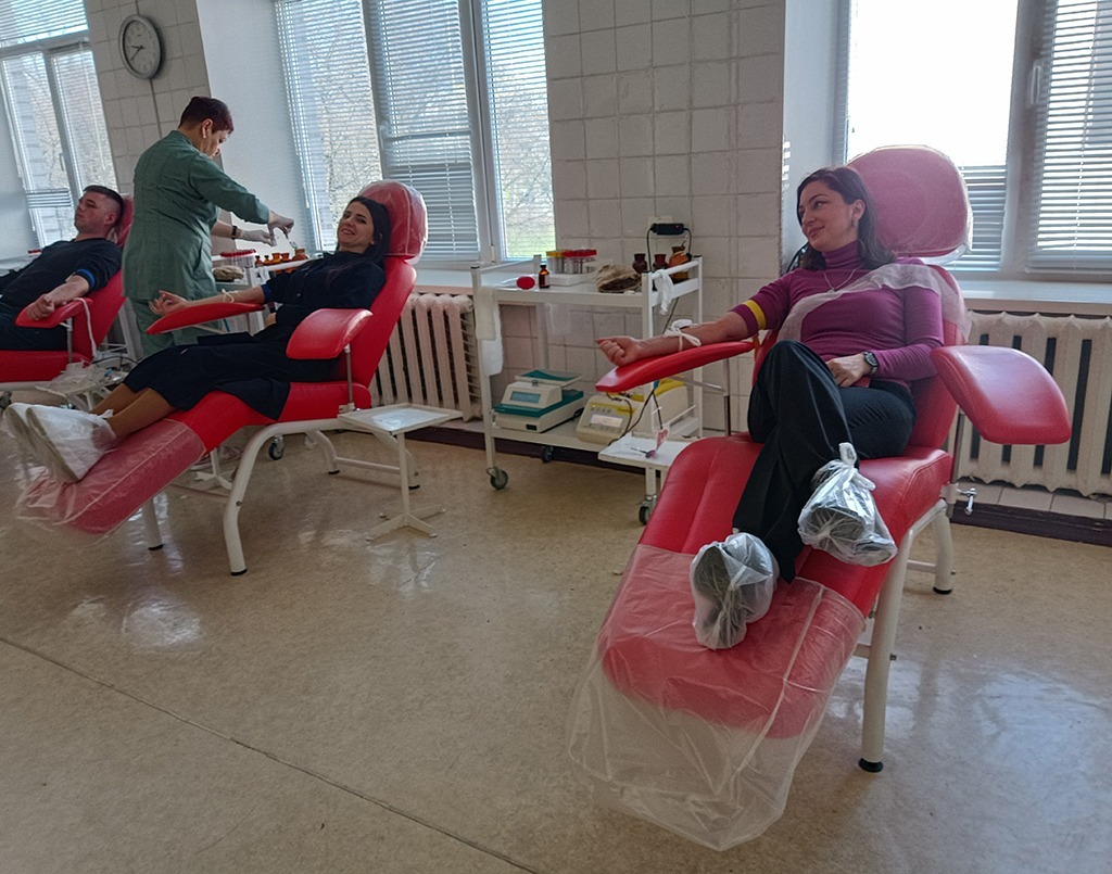 майже сотня правоохоронців житомирської академії поліції стали донорами крові