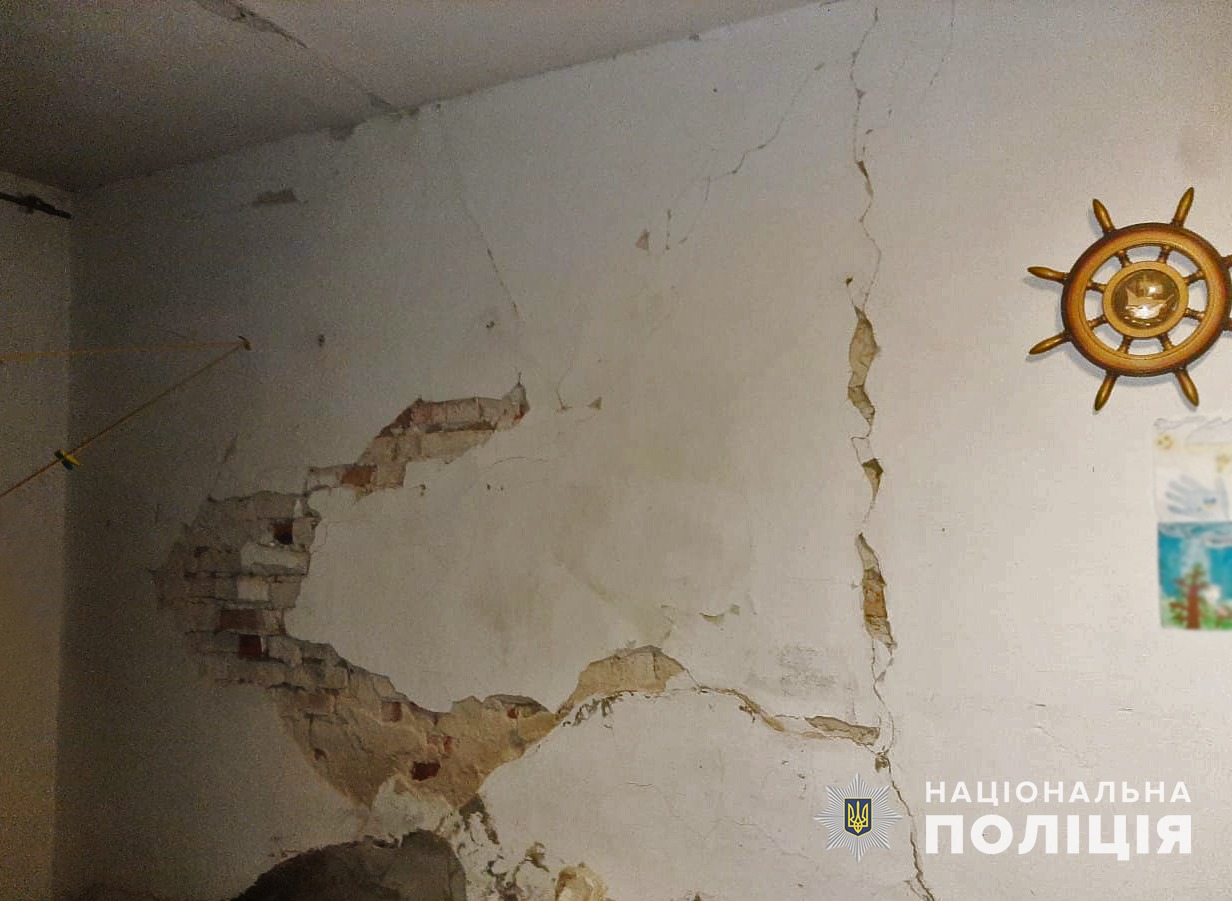 190 влучань ворожих ракет та снарядів по території запорізької області, є поранені – поліція зібрала докази злочинів військ рф