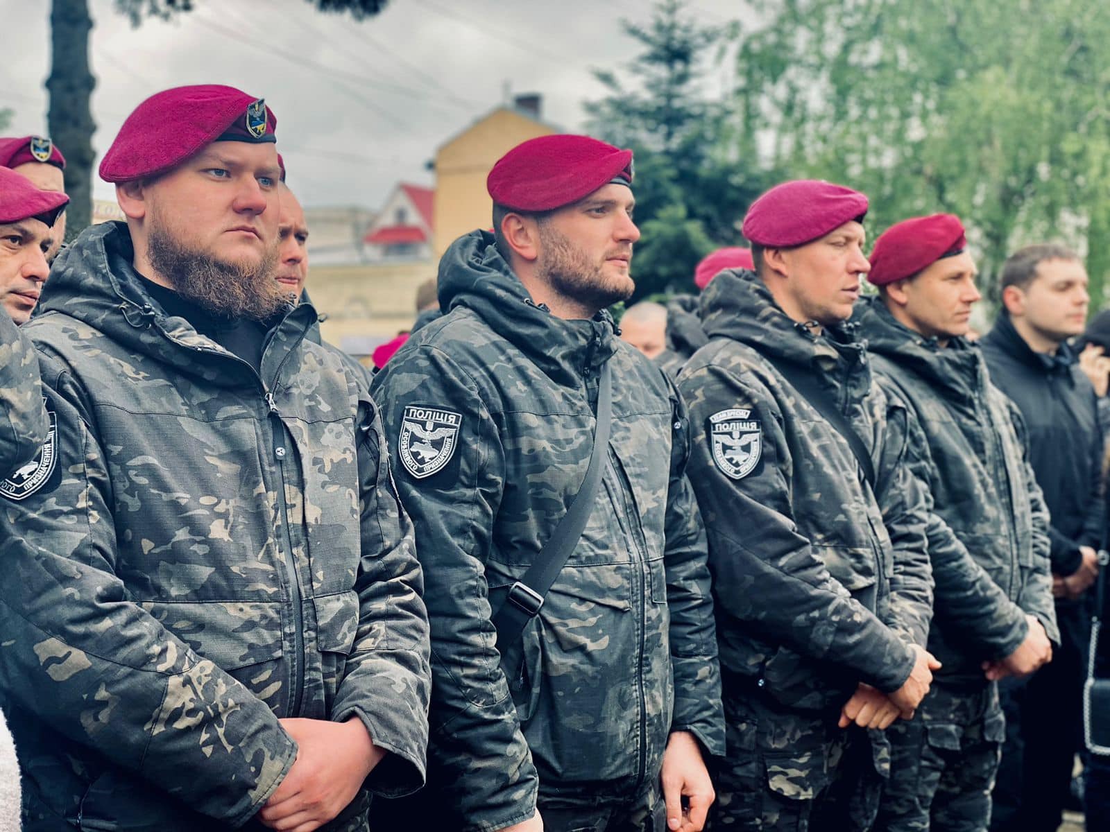 пам'ять про героїв: на прикарпатті відкрили пам’ятну дошку спецпризначенцю віктору паньківу