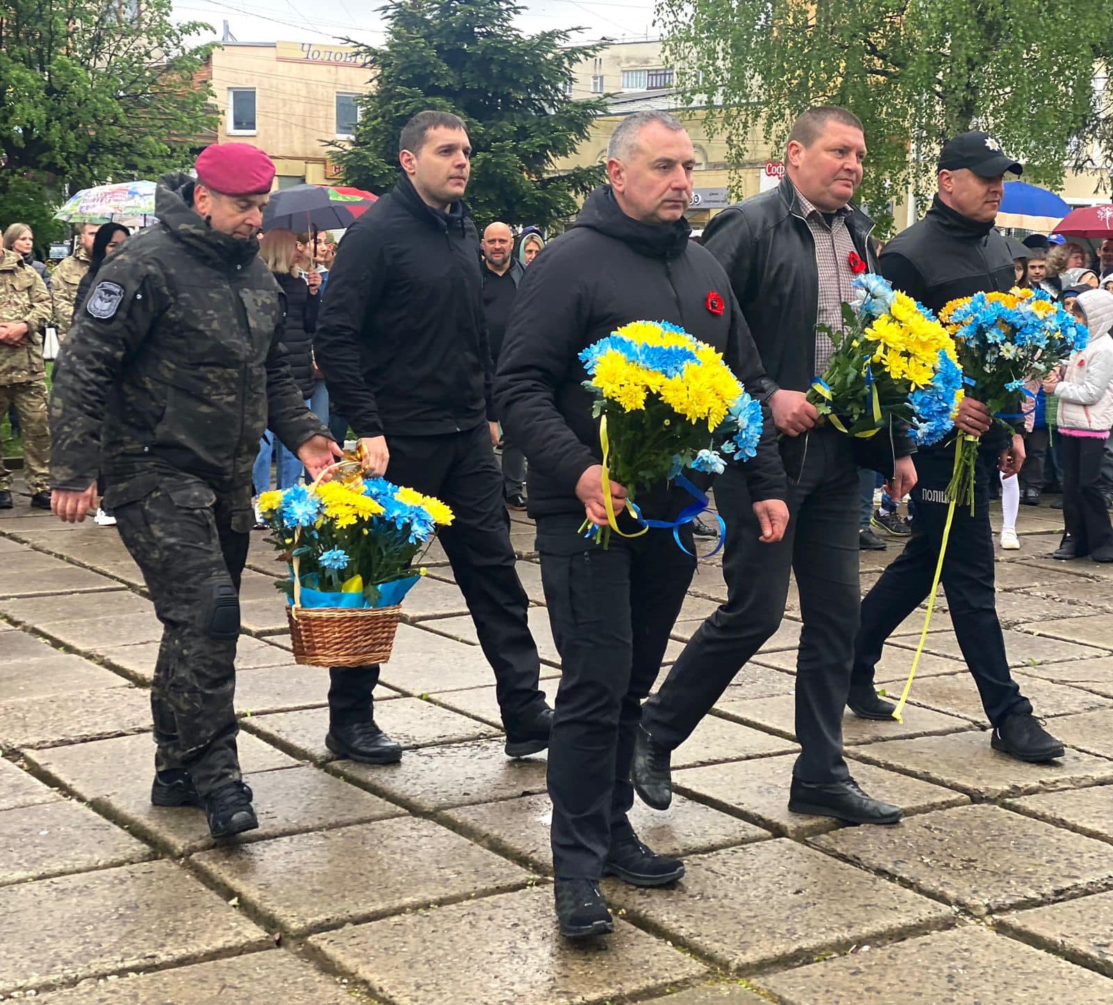 пам'ять про героїв: на прикарпатті відкрили пам’ятну дошку спецпризначенцю віктору паньківу