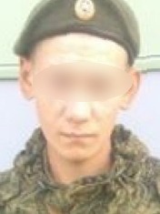 погрожували вбивством та катували: поліція довела причетність 9 військових рф до вчинення воєнних злочинів