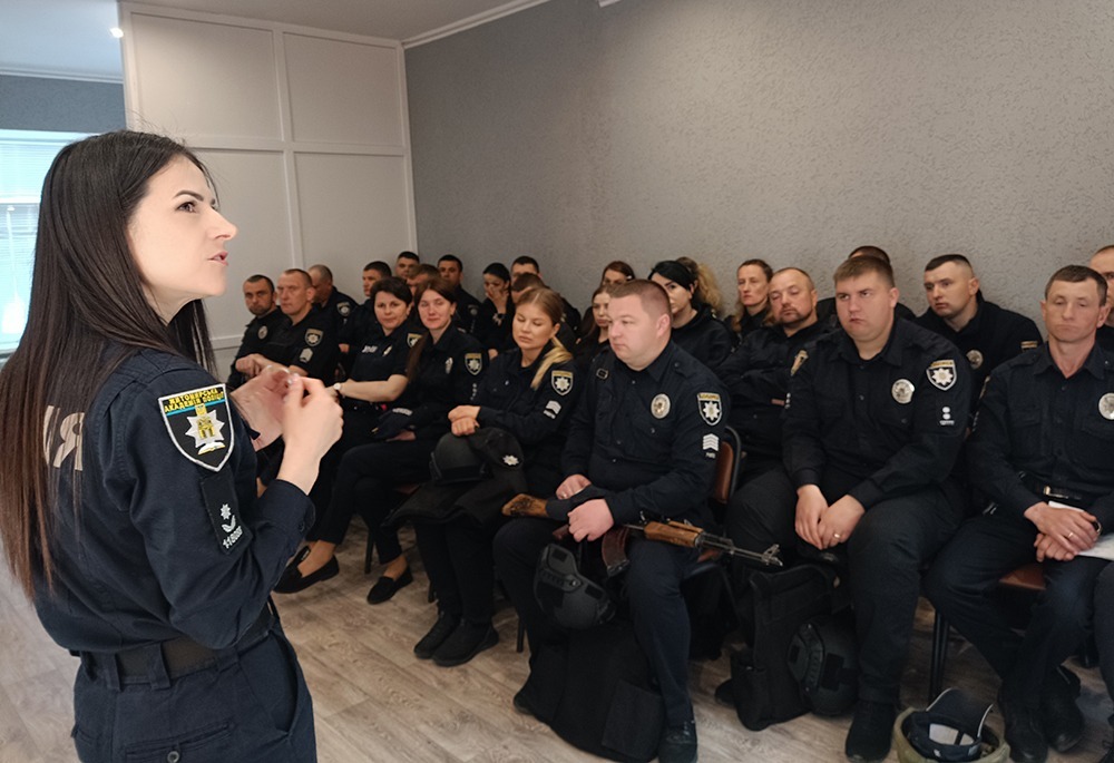 на базі житомирської академії поліції стартували тренінги по роботі custody records для правоохоронців регіону