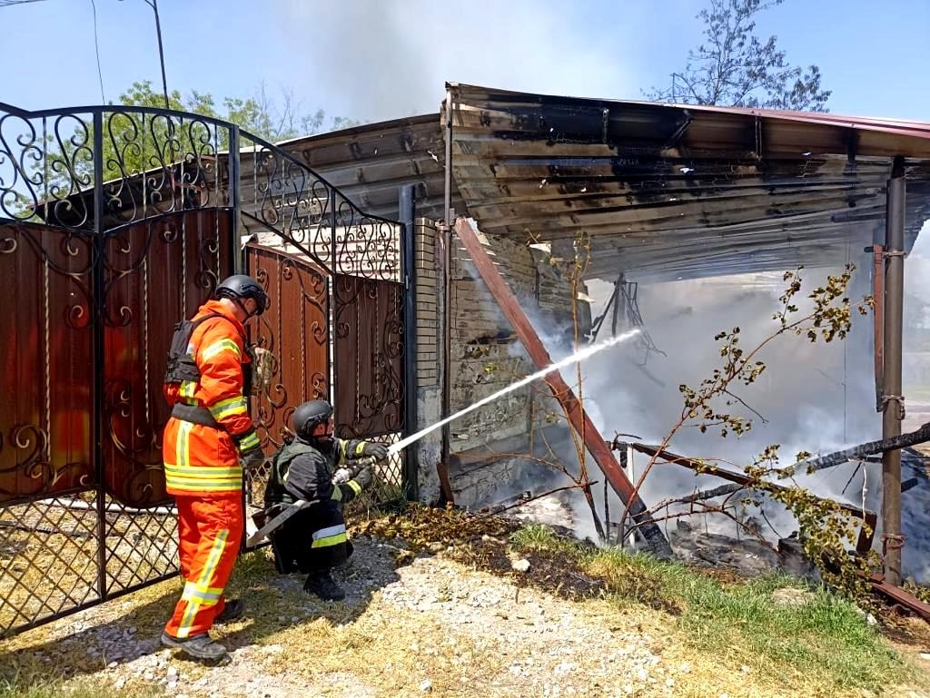 поліція документує наслідки атаки російською армією об’єктів інфраструктури херсонщини