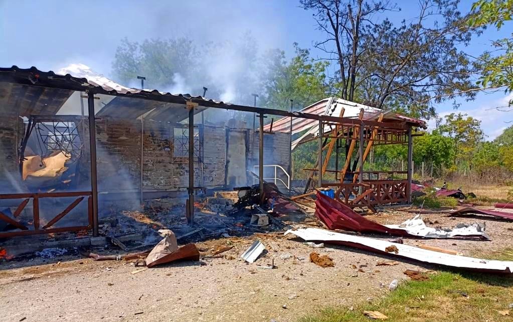 поліція документує наслідки атаки російською армією об’єктів інфраструктури херсонщини
