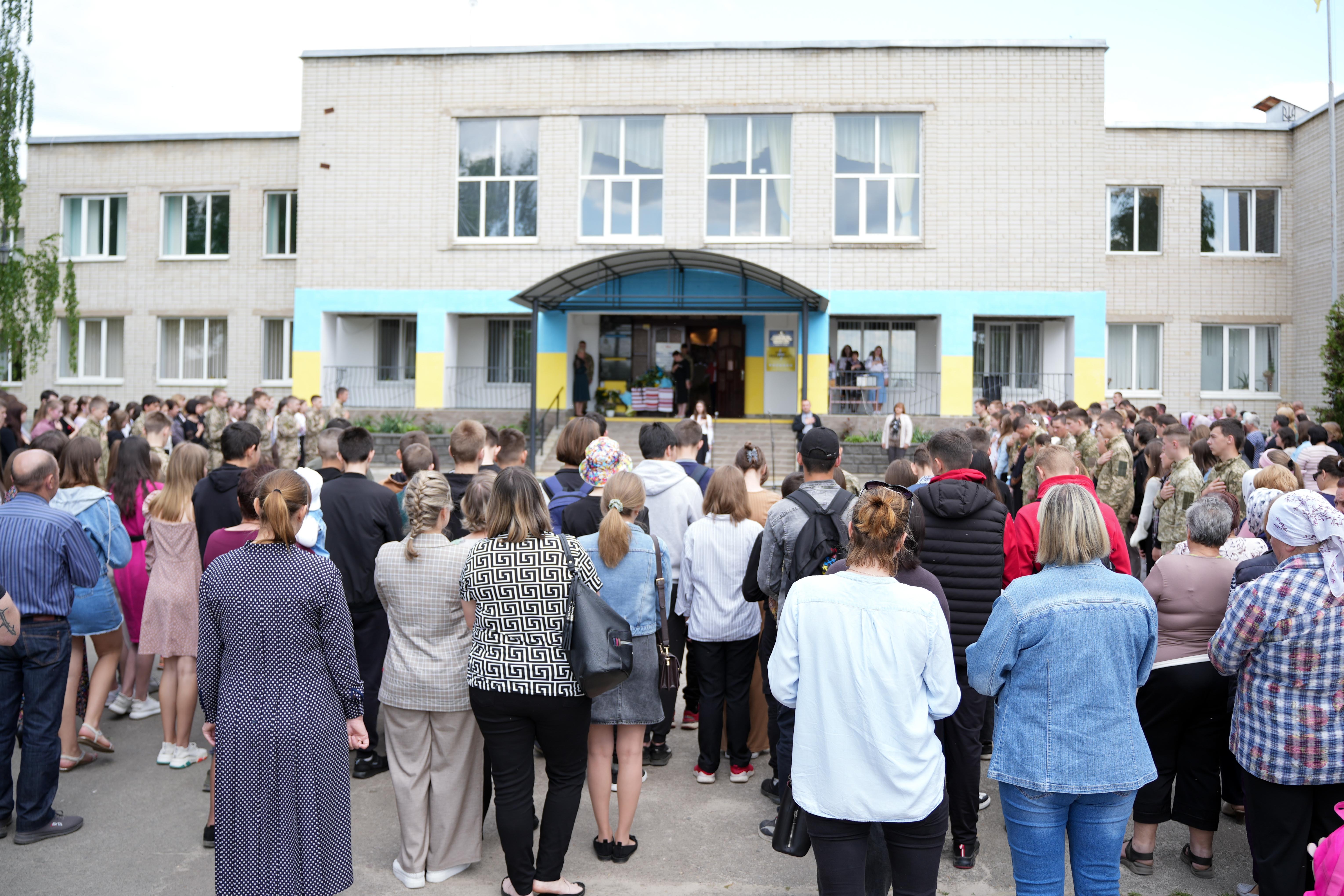 стіна пам’яті: на рівненщині відкрили меморіальні дошки двом загиблим поліцейським-спецпризначенцям