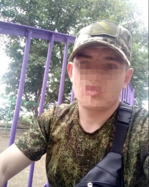 зрадив інтересам україни, вступив до незаконного збройного формування та знущався над громадянами – слідчі поліції херсонщини повідомили зловмиснику про підозру