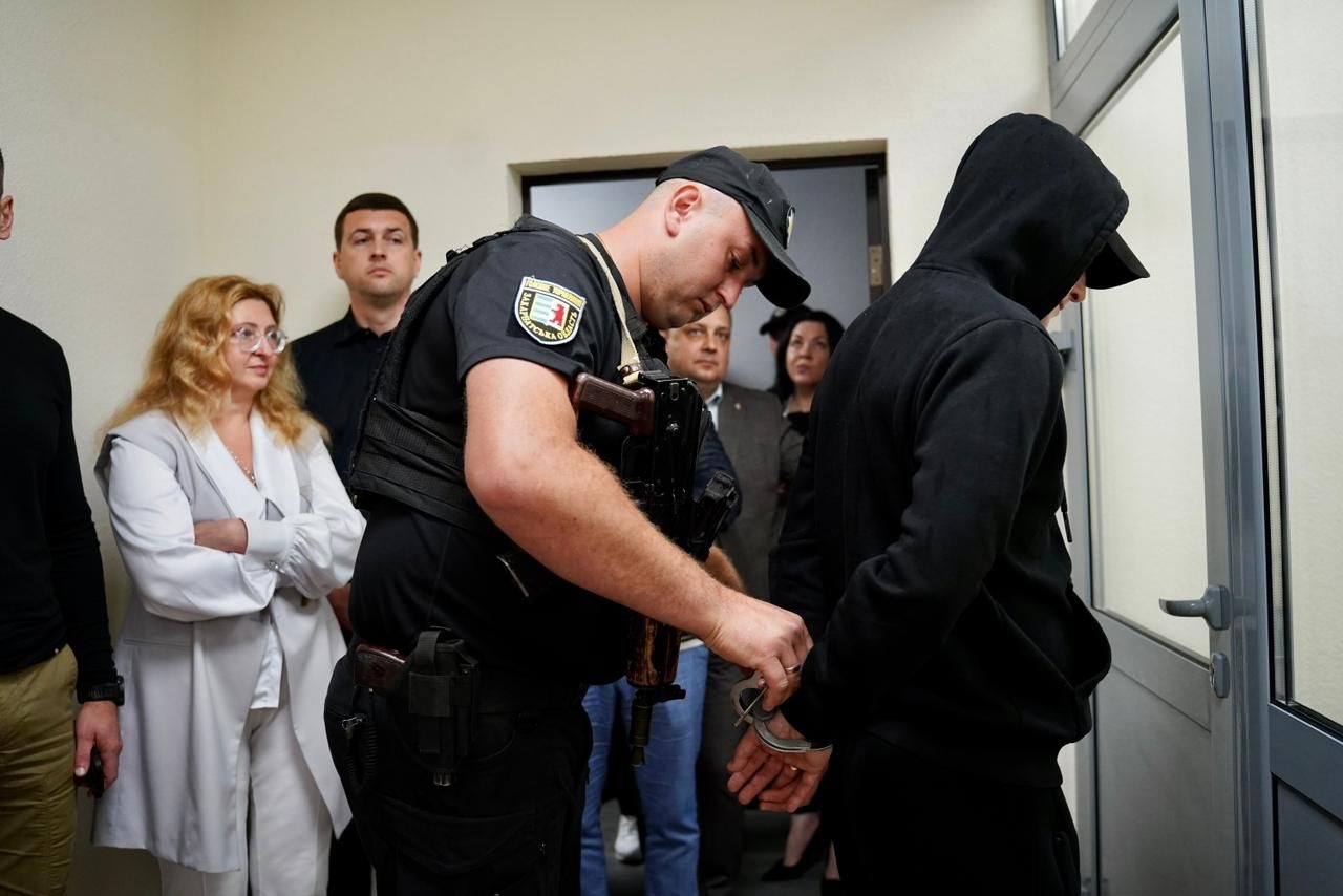 масштаби впровадження програми «custody records» на закарпатті розширено: для ще кращого захисту прав громадян система відеонагляду запрацювала і в поліції хуста