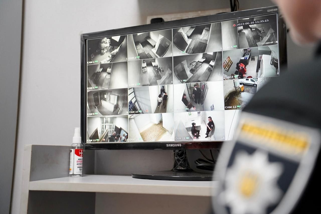 масштаби впровадження програми «custody records» на закарпатті розширено: для ще кращого захисту прав громадян система відеонагляду запрацювала і в поліції хуста