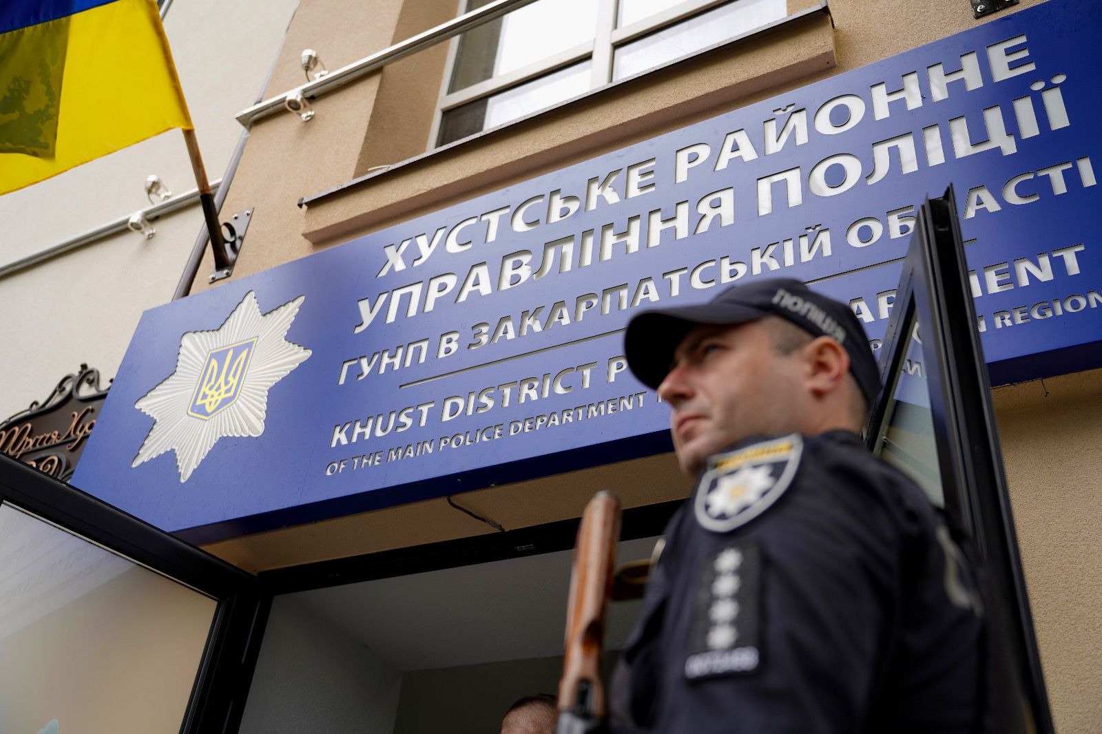 масштаби впровадження програми «custody records» на закарпатті розширено: для ще кращого захисту прав громадян система відеонагляду запрацювала і в поліції хуста