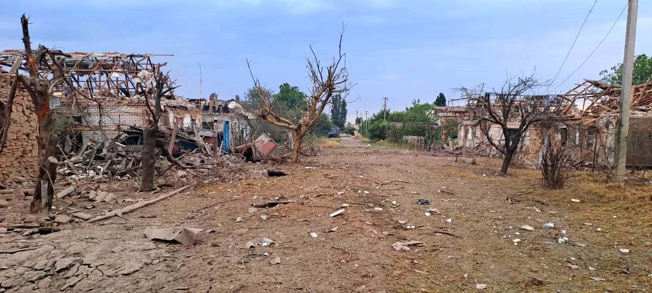 поліція фіксує наслідки чергової масованої ворожої атаки на херсонщину, 5 людей поранено