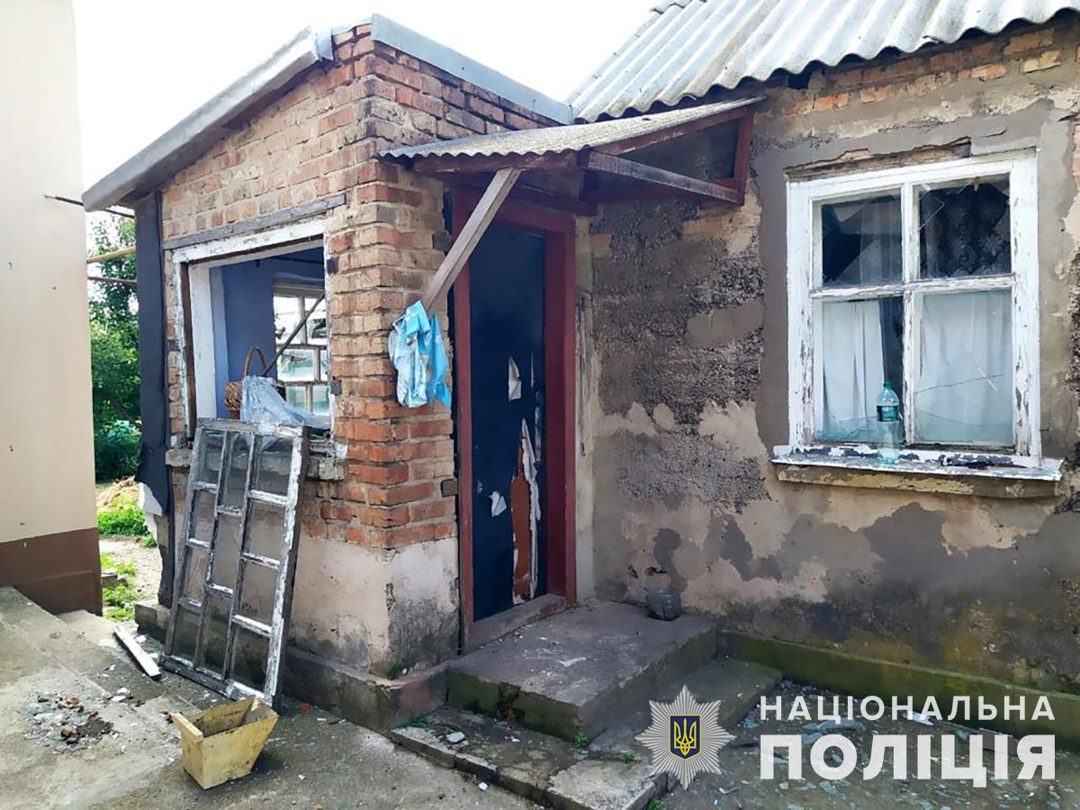 за дві доби поліцейські задокументували понад 120 влучань ворожих ракет та снарядів по території запорізької області