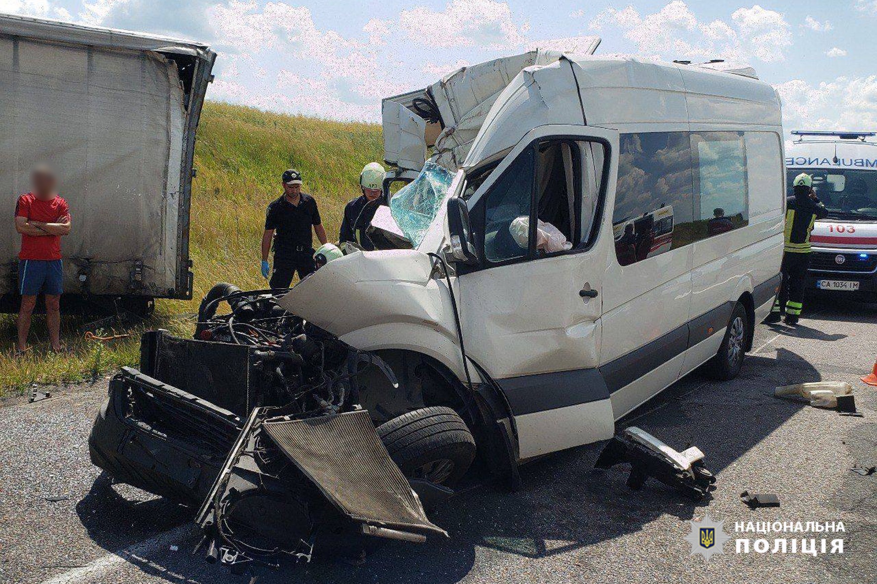на уманщині слідчі встановлюють обставини дтп, в якій загинуло четверо осіб