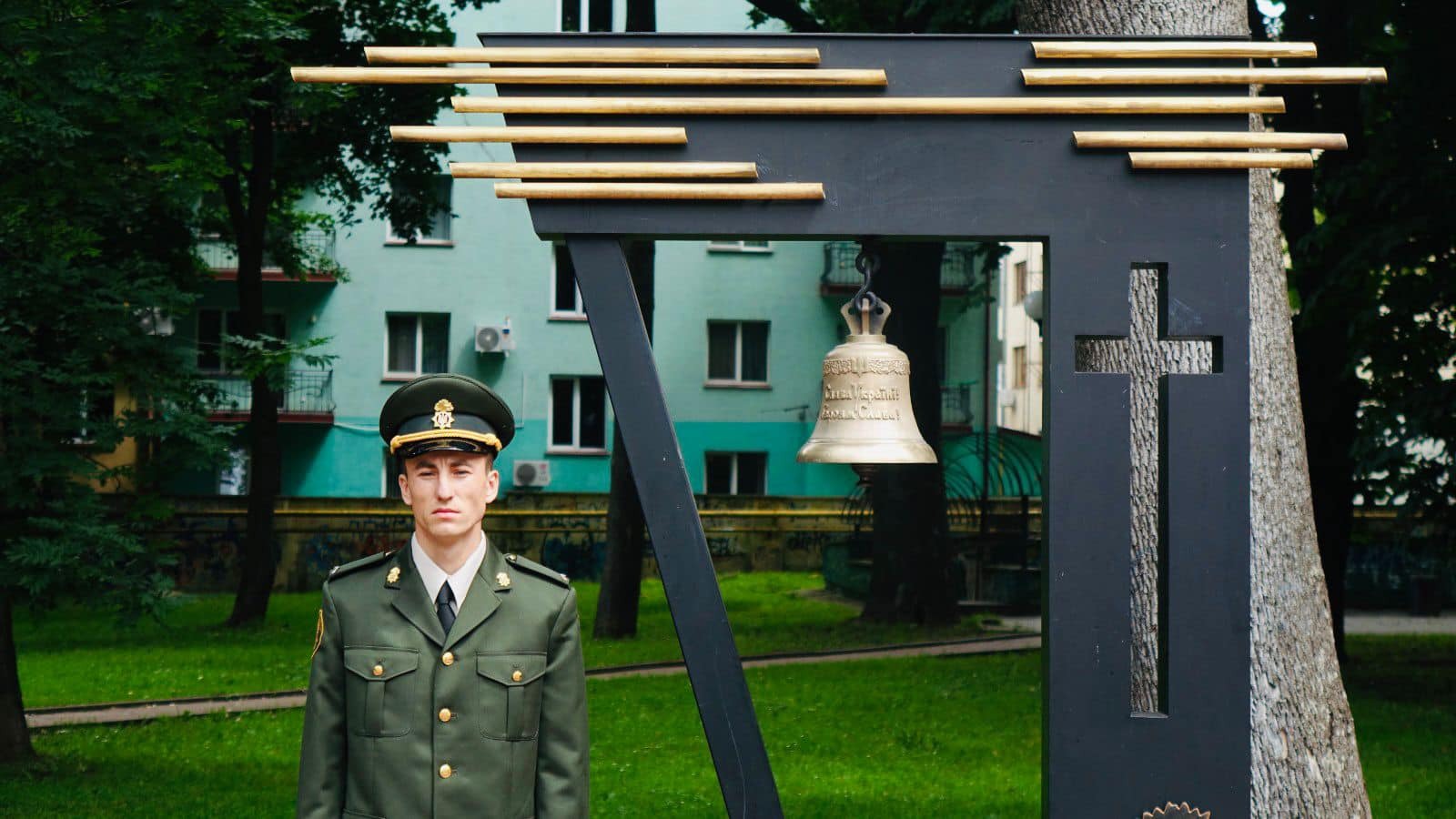 у івано-франківську «дзвоном пам’яті» вшанували загиблих захисників україни