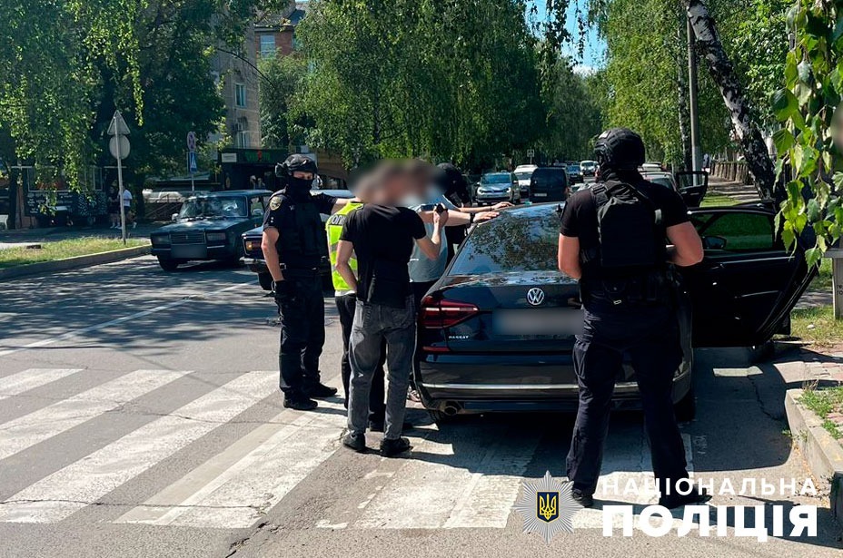 поліцейські буковини викрили 