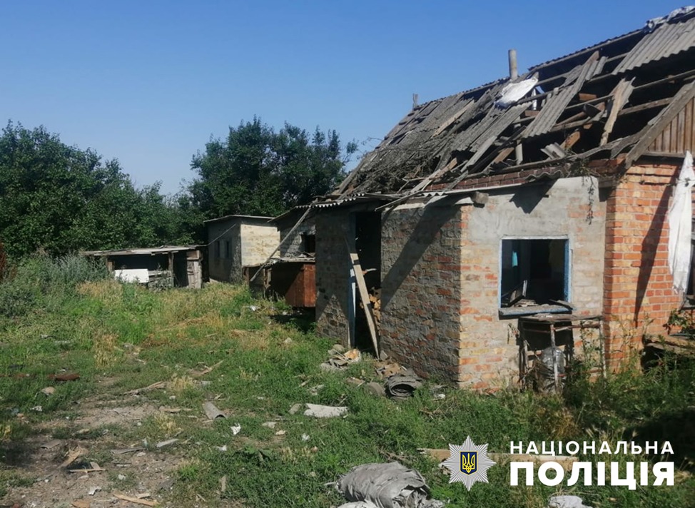 за добу працівники поліції задокументували наслідки 82 ворожих ударів по території запорізької області, є загиблий та поранені за добу працівники поліції задокументували наслідки 82 ворожих ударів по території запорізької області, є загиблий та поранені