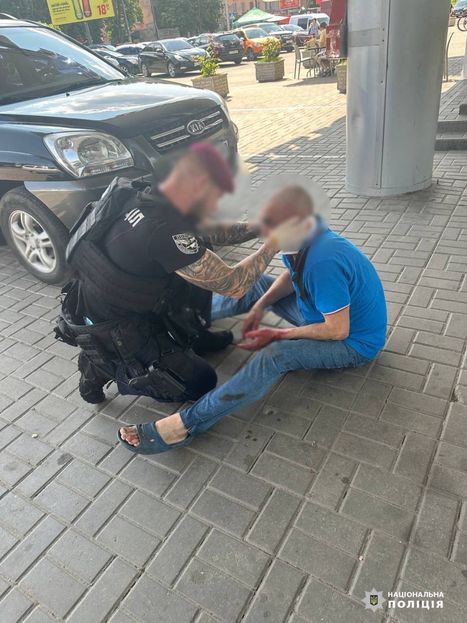 черкаські спецпризначенці врятували чоловіка