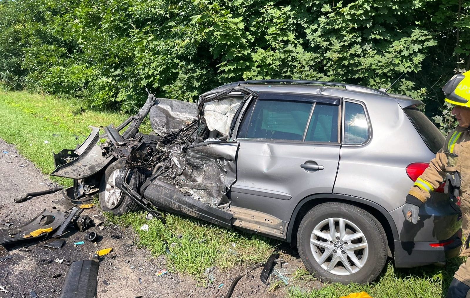 на полтавщині поліція встановлює обставини дтп, в якій двоє людей загинули, десять – отримали тілесні ушкодження