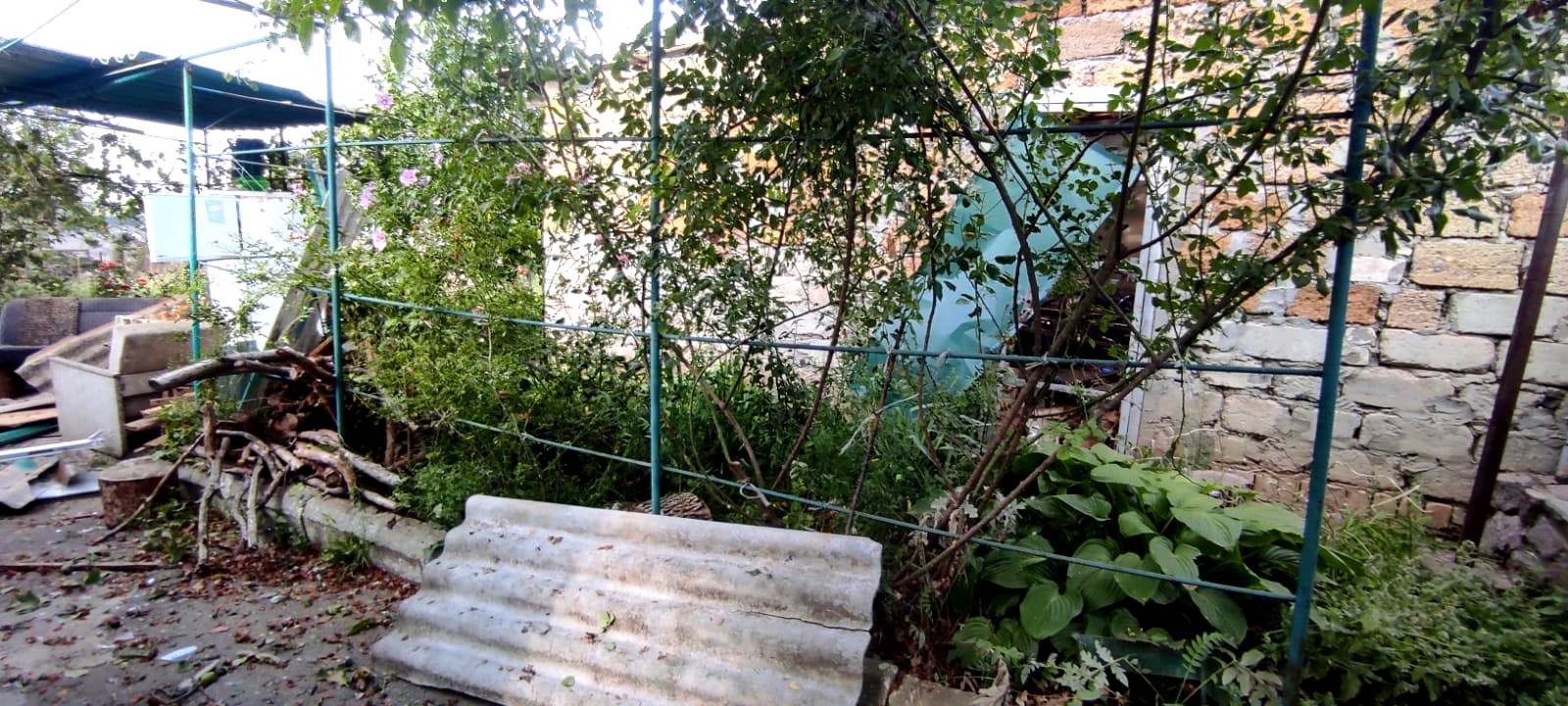 на херсонщині поліція фіксує наслідки чергової російської атаки цивільної інфраструктури  правобережної херсонщини