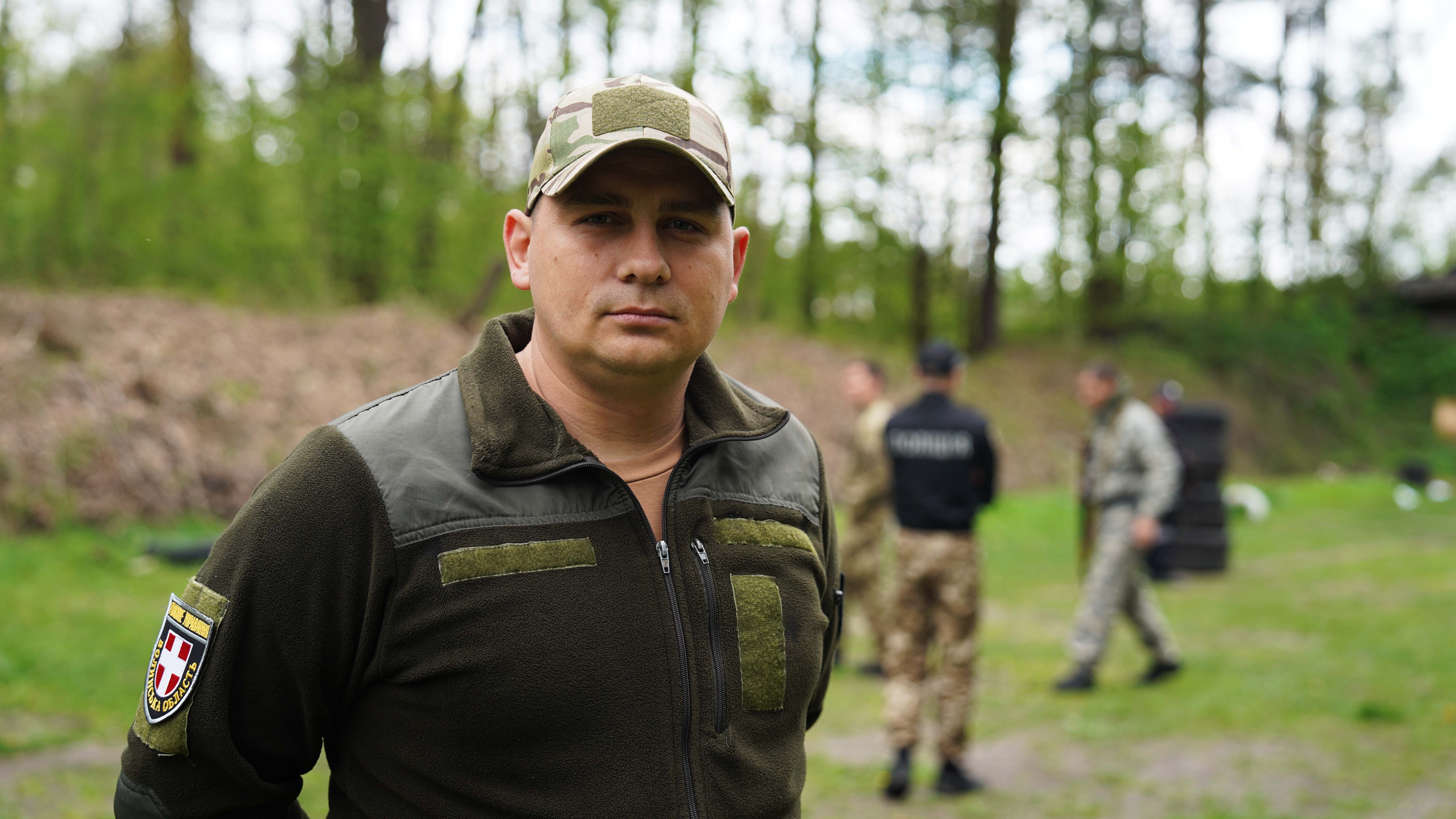 «ми працювали практично в тилу ворога»: волинський поліцейський сергій кравчук про службу в зоні бойових дій