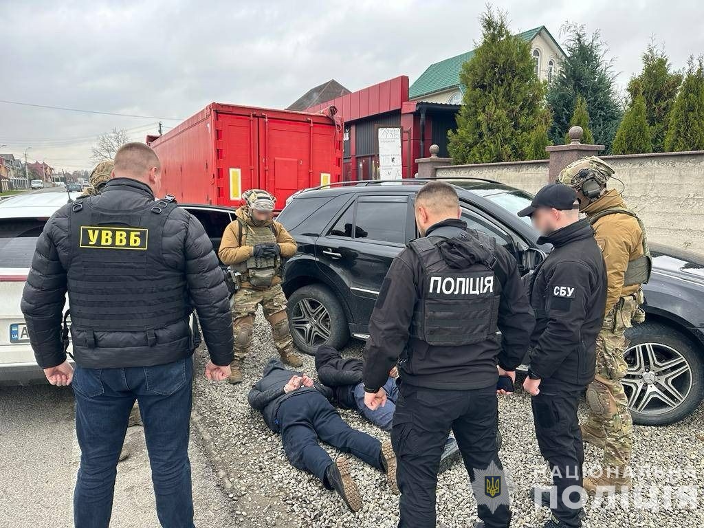 на закарпатті правоохоронці заблокували канал переправлення військовозобов’язаних через держкордон до румунії