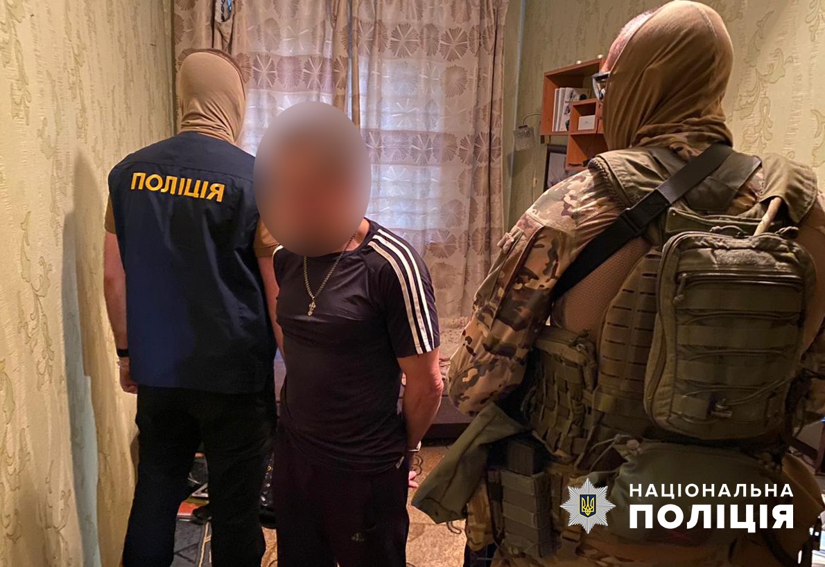 слідчі поліції буковини скерували до суду обвинувальний акт відносно членів міжрегіональної озг, причетних до вчинення низки тяжких злочинів