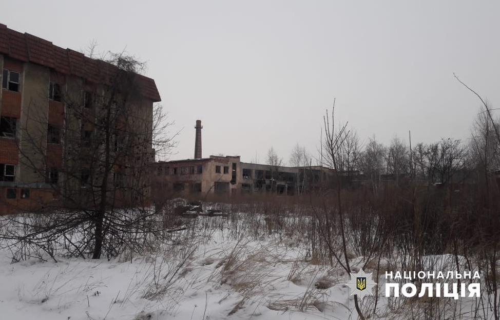 на буковині слідчі поліції повідомили про підозру держреєстраторці, яка через службову недбалість завдала державі понад 42 мільйони гривень збитків