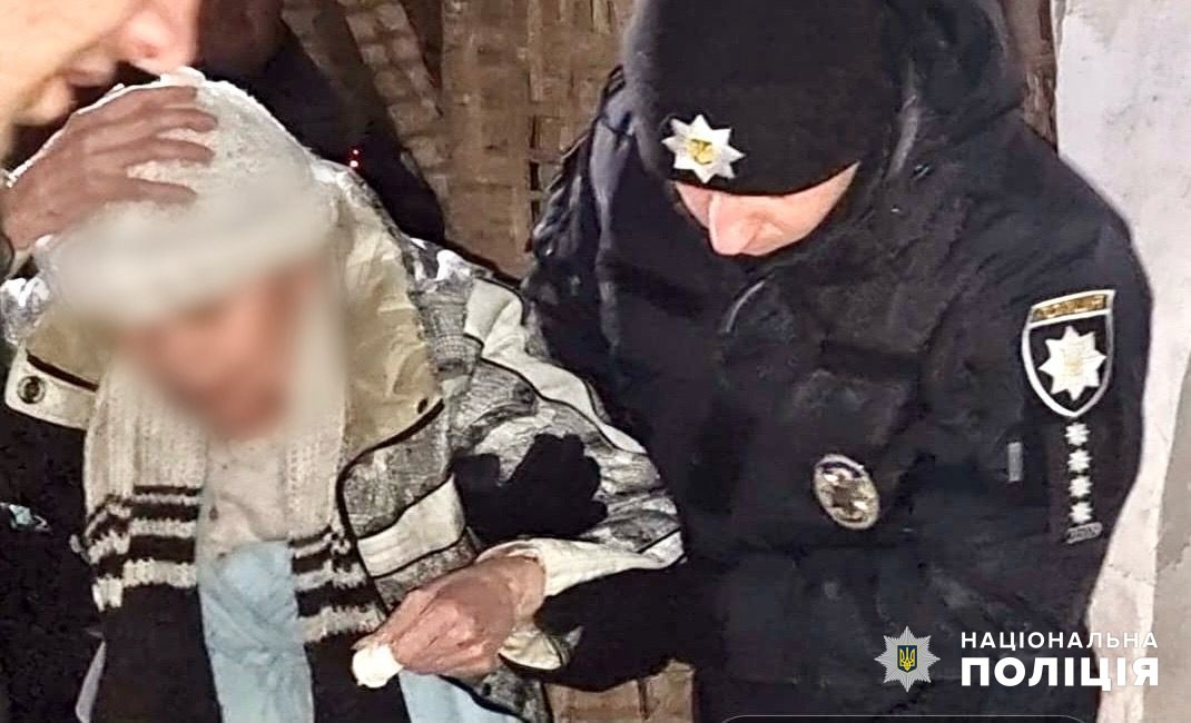 російські окупаційні війська атакували дронами одесу: поліцейські працюють на місцях уражень