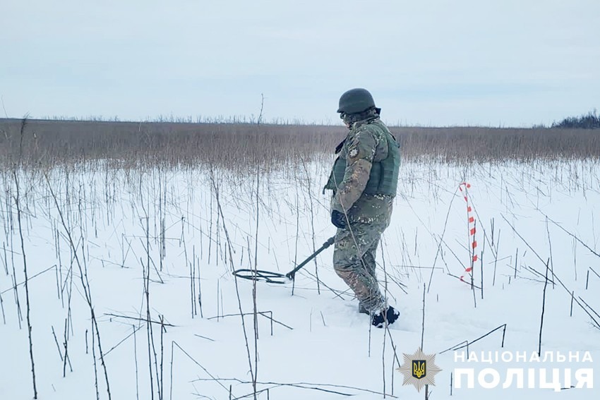 вибухотехніки поліції повертають безпечне життя на деокупованих територіях