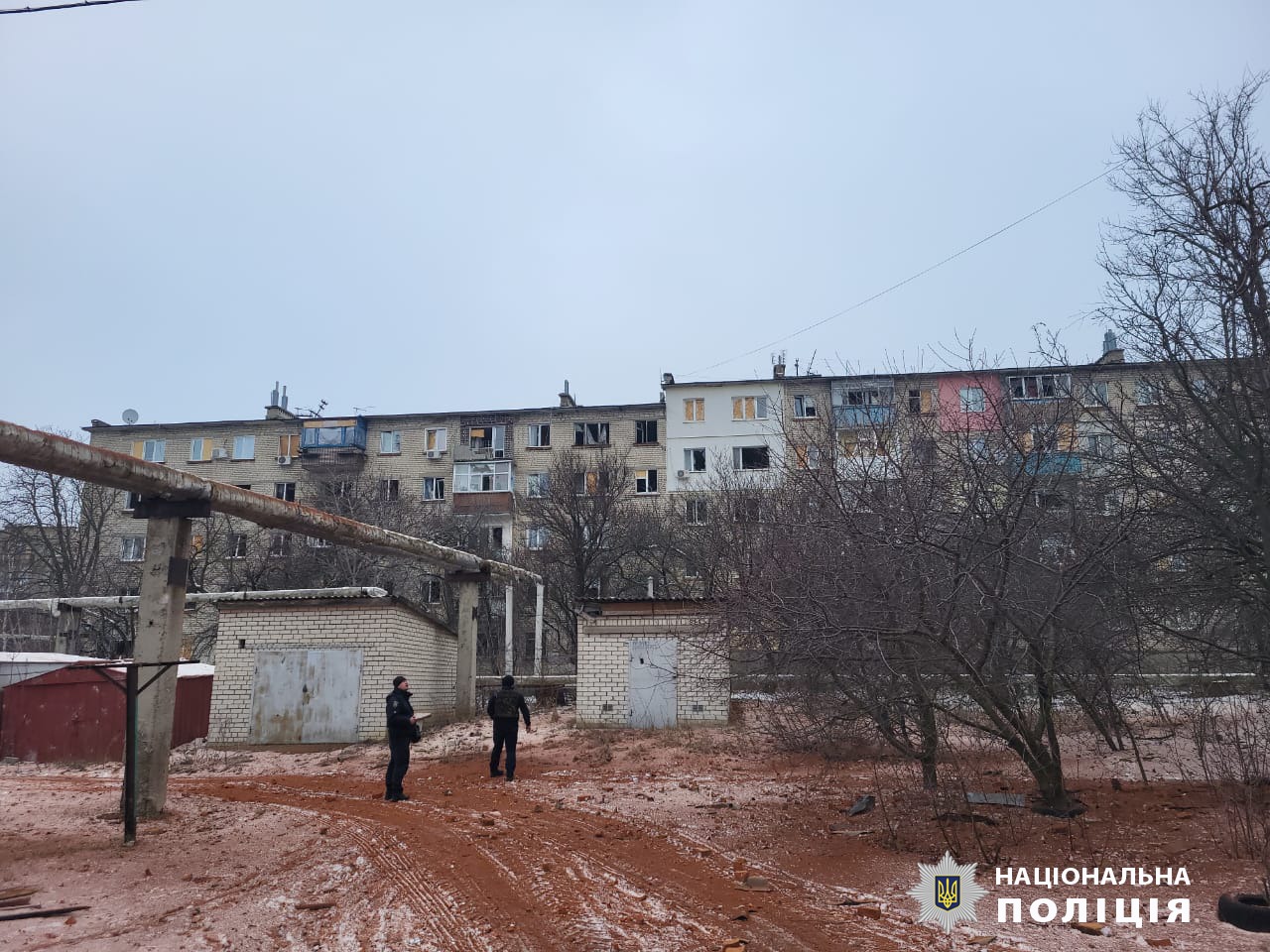 пошкоджено приватне домоволодіння та господарчі споруди: на харківщині слідчі задокументували наслідки воєнних злочинів росіян