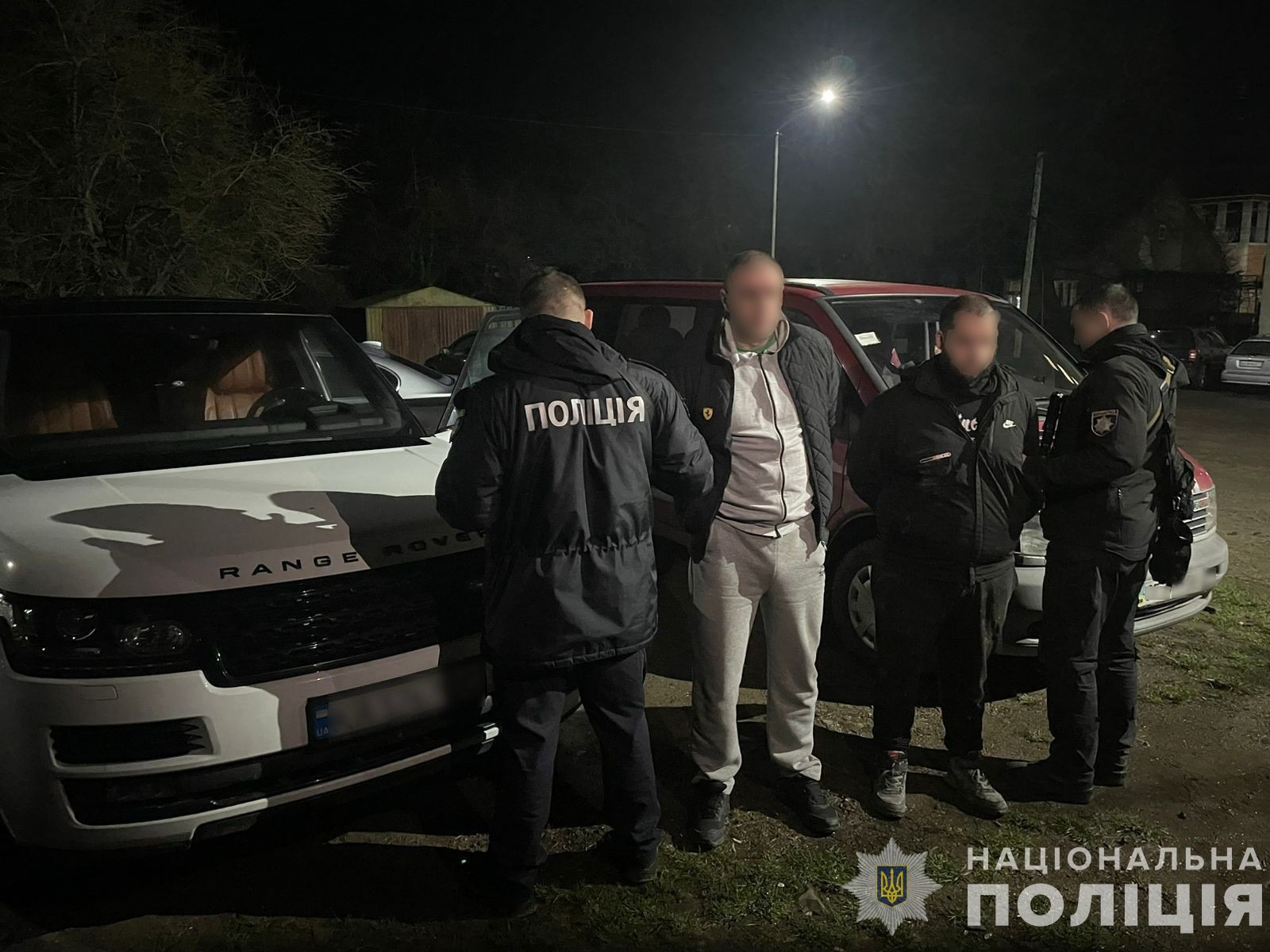 на закарпатті поліція затримала злочинне угруповання, яке спеціалізувалося на угоні елітних авто