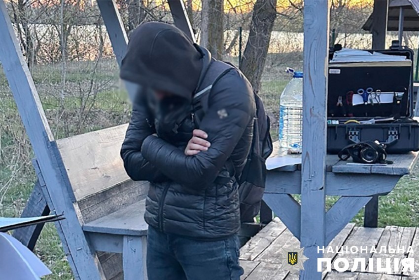 планував збути понад кілограм психотропу – дільничні поліції києва затримали наркозбувача