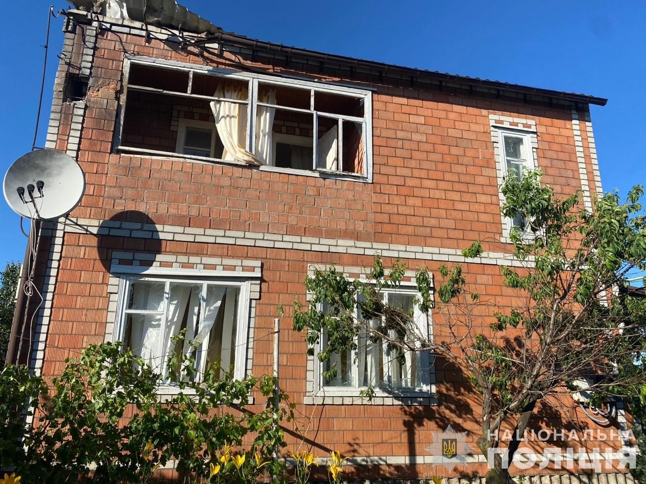 дніпропетровщина. ворог атакував населені пункти нікопольського району та м. кривий ріг, постраждало три людини: поліцейські документують злочинні дії окупантів